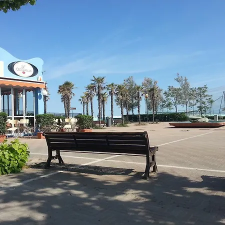 Appartament On The With Balcony X6persons * Rimini